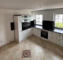 Helle 5-Zimmer-Wohnung - 1.600,00&nbsp;EUR Kaltmiete, ca.&nbsp; 90,00&nbsp;m&sup2; in Nürnberg (PLZ: 90441) Gibitzenhof