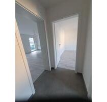 Vollständig renovierte 3 Zi.-Whg., Balkon - Garage in Lüdenscheid