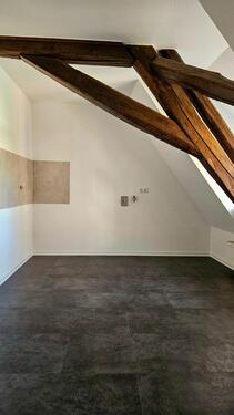 Foto - 1 Zimmer Dachgeschoßwohnung zur Miete in Mühlhausen (Thüringen)