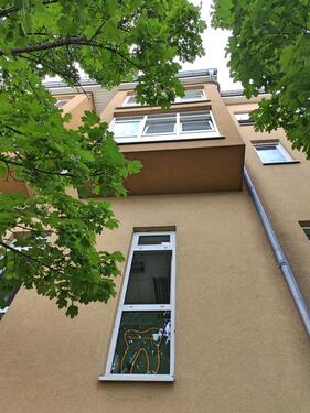 Foto - 2 ZKB mit 2 TG Pl. in Lüztels. + Wintergarten direkt an Haltest.