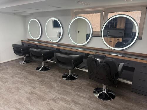 Foto - Friseursalon Friseur Raum Untermiete Friseur Kosmetik Kosmetiksalon