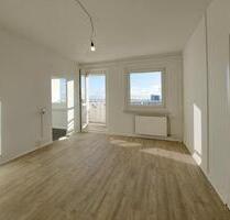 Kleine 2-Zimmer-Wohnung mit viel Platz für Deine kreativen Ideen. Hereinspaziert! - Dresden Cotta