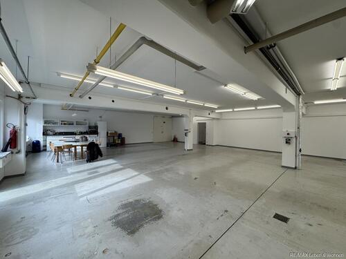 Foto - Moderne Gewerbeeinheit für Firma EG Produktion Büro Einfahrt