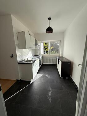 Foto - 2 Zimmer Wohnung 78m2 WG - geeignet 900 Euro warm