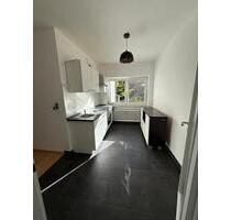 2 Zimmer Wohnung 78m2 WG - geeignet - Dörfles-Esbach