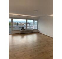 Stilvolle 3-Zimmer-Wohnung mit Skylineblick - Oberursel (Taunus)