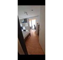 Zimmer in zweier WG - 490,00&nbsp;EUR Kaltmiete, ca.&nbsp; 30,00&nbsp;m&sup2; in Regensburg (PLZ: 93053) Galgenberg