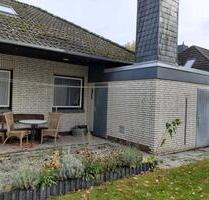 Walmdachbungalow in Cadenberge - 220.000,00&nbsp;EUR Kaufpreis, ca.&nbsp; 120,00&nbsp;m&sup2; in Cadenberge (PLZ: 21781)
