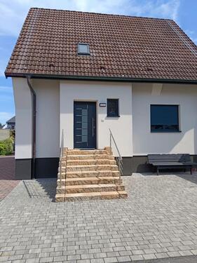 Foto - Modernisierte 2-Zimmer-Wohnung mit Balkon in energetisch sanierte