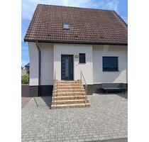 Modernisierte 2-Zimmer-Wohnung mit Balkon in energetisch sanierte - Nauheim