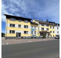 Kompaktes Einraumbüro mit eigenem Eingang und WC – ideal für Büro, Studio oder Praxisraum - Petersberg