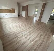 Charmante 4-Zimmer Wohnung - 1.450,00 EUR Kaltmiete, in Detmold (PLZ: 32756)