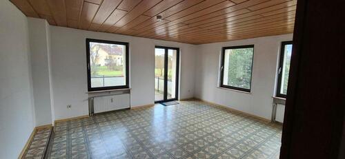 Foto - 4-Zimmer-Wohnung mit 130 m² - 1.100,00 EUR Kaltmiete, ca.  130,00 m²