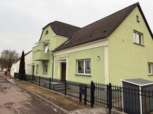 Foto - 115qm 5-Raum-Wohnung mit Balkon, Doppelgarage, Gartennutzung