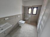 Foto - Wohnen im Denkmal - 2 Zimmer, Balkon, Parkett, modernes Bad, Fußbodenheizung & Stellplatz