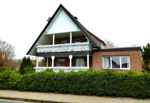 Foto - Einfamilienhaus mit großem Garten in Schlangen-Oesterholz