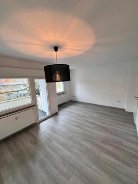 Foto - Sanierte 3-Zimmer-Wohnung mit Balkon & Einbauküche