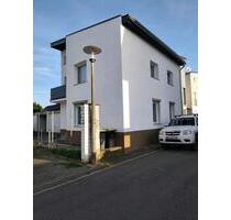 Eck Rheinhaus in Rheinbach - 270.000,00&nbsp;EUR Kaufpreis, ca.&nbsp; 85,00&nbsp;m&sup2; in Rheinbach (PLZ: 53359)