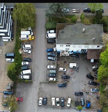 Foto - KFZ Werkstatt mit großer Aussenfläche zu vermieten