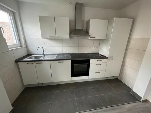 Foto - Kernsanierte 81 m2 - 3 ZKB-Wohnung inkl. EBK und Gartenzugang