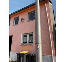 Einfamilienhaus - 99.000,00&nbsp;EUR Kaufpreis, ca.&nbsp; 150,00&nbsp;m&sup2; in Heinsberg (PLZ: 52525)