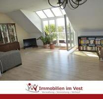 ***Singles aufgepasst*** wunderschöne Dachgeschosswohnung, 2 Balkone, Blick auf den Kanal - Dorsten Altstadt