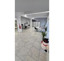 Büror Gewerbe - 2.000,00&nbsp;EUR Kaltmiete, ca.&nbsp; 17,20&nbsp;m&sup2; in Düsseldorf (PLZ: 40237) Stadtbezirk 2