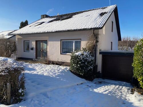 Foto - Geräumiges Einfamilienhaus mit 7 Zimmern in Olpe