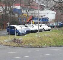 Autoplatz mit Container Büro zuverdienten - Neunkirchen
