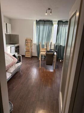 Foto - Praktisch & bezugsfertig: 1-Zimmer-Wohnung mit guter Anbindung in Sindelfingen, Ideal für Handwerker