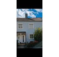 Reihenhaus - 325.000,00&nbsp;EUR Kaufpreis, ca.&nbsp; 120,00&nbsp;m&sup2; in Feuchtwangen (PLZ: 91555)