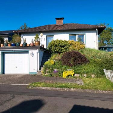 Foto - Kleines Haus mit großem Garten und großem Potential