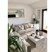 Charmante 3-Raum-Dachgeschosswohnung mit Dachterrasse - Mülheim an der Ruhr Dümpten