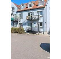 Gepflegte 1-Zimmer-Wohnung mit Balkon, Einbauküche & Stellplatz - Regensburg Galgenberg
