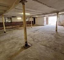 LagerGarage ebenerdig zu vermieten - Zolling