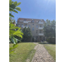 Dachgeschoss 2,5 Zimmer Wohnung mit Balkon in Magdeburg 95qm