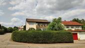 Foto - 3 Familienhaus mit 800 qm Garten und Garagen zu verkaufen