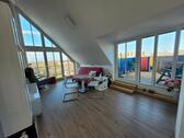 Foto - Charmante DG-Wohnung mit Terrasse und TG-Stellpl., provisionsfrei