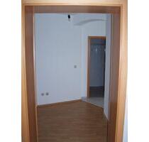 Aue, schöne 2-Raum Wohnung - 300,00 EUR Kaltmiete, in Aue-Bad Schlema (PLZ: 08280)