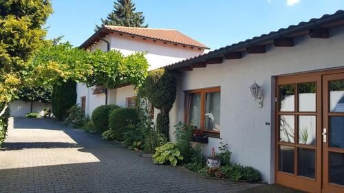 Foto - WG-Zimmer möbliert mit eig. Bad und Gemeinschaftsküche