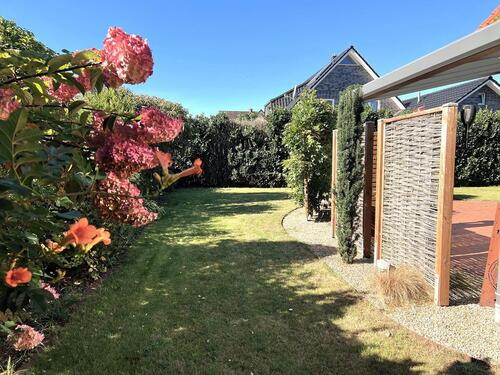 Foto - Einfamilienhaus mit Garten und Carport zu vermieten.