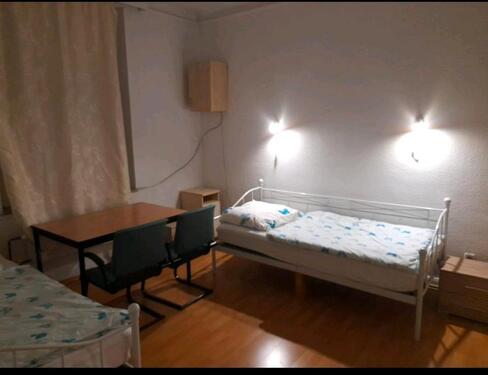 Foto - Monteurzimmer Mönchengladbach - 14,00 EUR Kaltmiete, ca.  25,00 m²