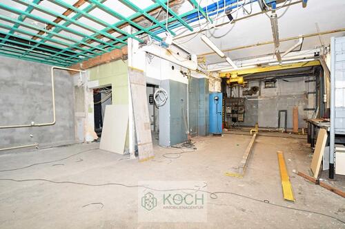 Foto - Noch nach Ihren Wünschen aufteilbare Gewerbefläche (WerkstattBüroLager) in zentraler Lage (Elbinger Platz)