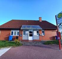 Büro- und Geschäftshaus in zentraler Lage in Tespe