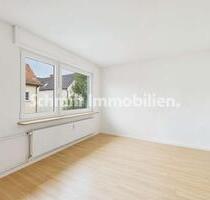 Helle 2-Zimmer-Wohnung im Ortskern von Frankfurt-Schwanheim - Frankfurt am Main