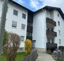 Bad Aibling: Verm. 3-Zimmer-ETW, Balkon & Stellplatz, ohne Makler