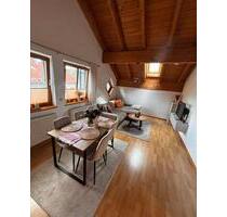 Sehr schöne und helle 2-Zi-Dachgeschoss-Wohnung - Stellplatz - EBK - ab August verfügbar - Zwiesel
