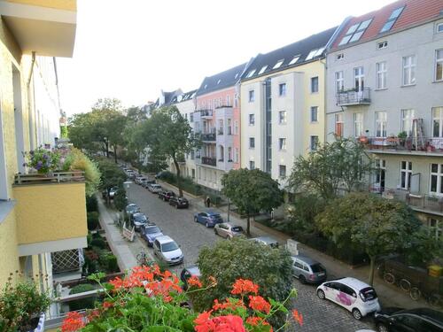Foto - 2 Zimmer mit Balkon, zentral gelegen, ideal für Pendler