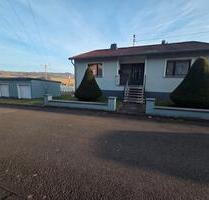 Einfamilienhaus mit Doppelgarage im Gepflegten Zustand - Langenhahn