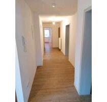 Wohnung Grünsfeld ruhige Lage - 930,00&nbsp;EUR Kaltmiete, ca.&nbsp; 102,00&nbsp;m&sup2; in Lauda-Königshofen (PLZ: 97922)